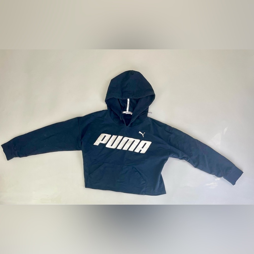 BOYS PUMA SWEATER SIZE (L)